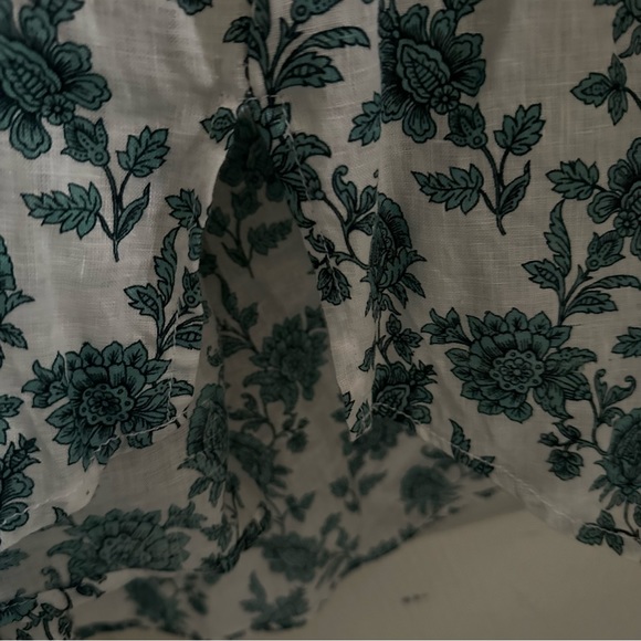 CYNTHIA ROWLEY 100% LINEN FLORAL BLOUSE WITH LONG ROLL TAB SLEEVES - Picture 6 of 11